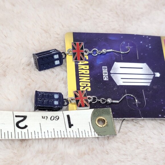 Doctor Who BBC 3-D Tardis  Phone Booth Dangle Drop Pierced Earrings NEW - Picture 6 of 6